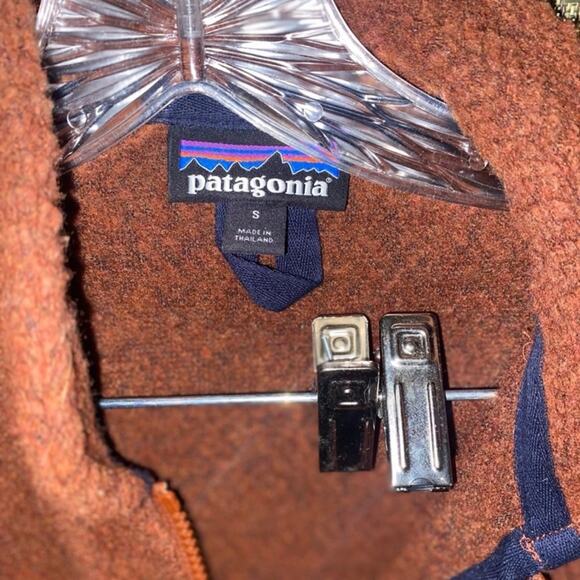 Patagonia Rust and Navy Woolyester Fleece Jacket - Picture 4 of 5